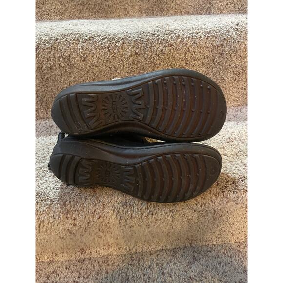 UGG womens 6 Akadia 1007760 black leather boots - Picture 4 of 5